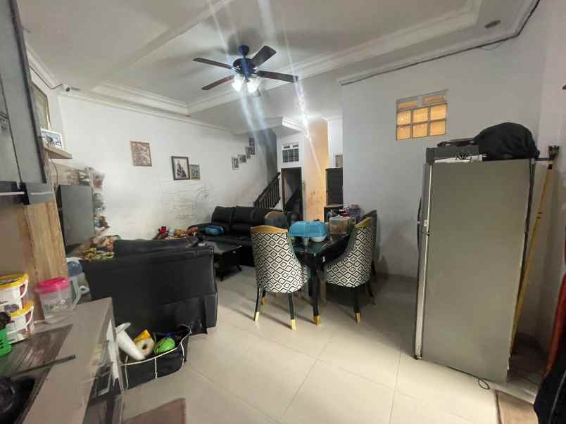 dijual rumah jl pondok kelapa duren