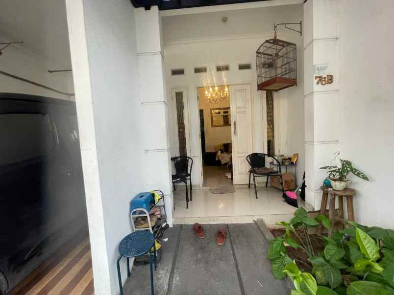 dijual rumah jl pondok kelapa duren