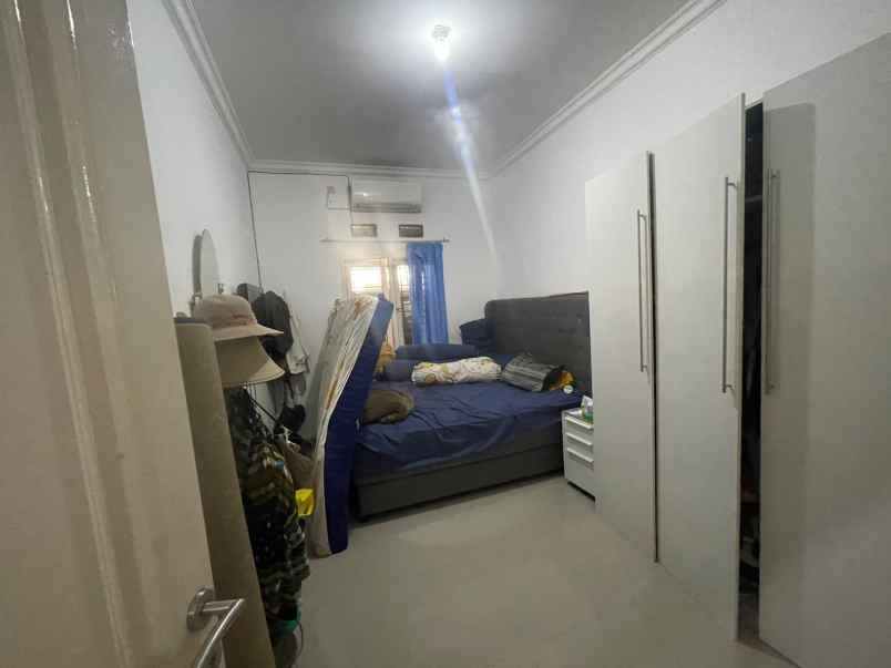 dijual rumah jl pondok kelapa duren