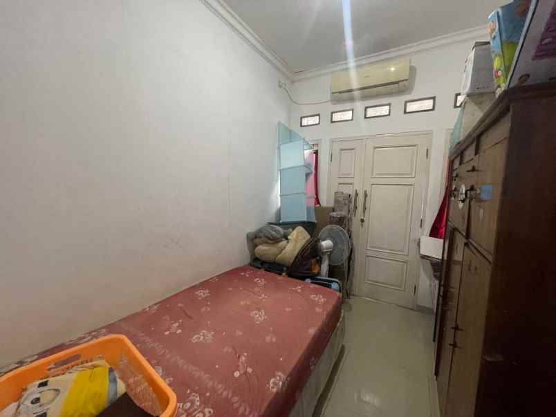 dijual rumah jl pondok kelapa duren