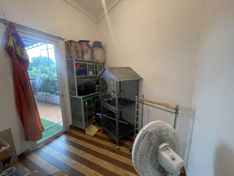 dijual rumah jl pondok kelapa duren