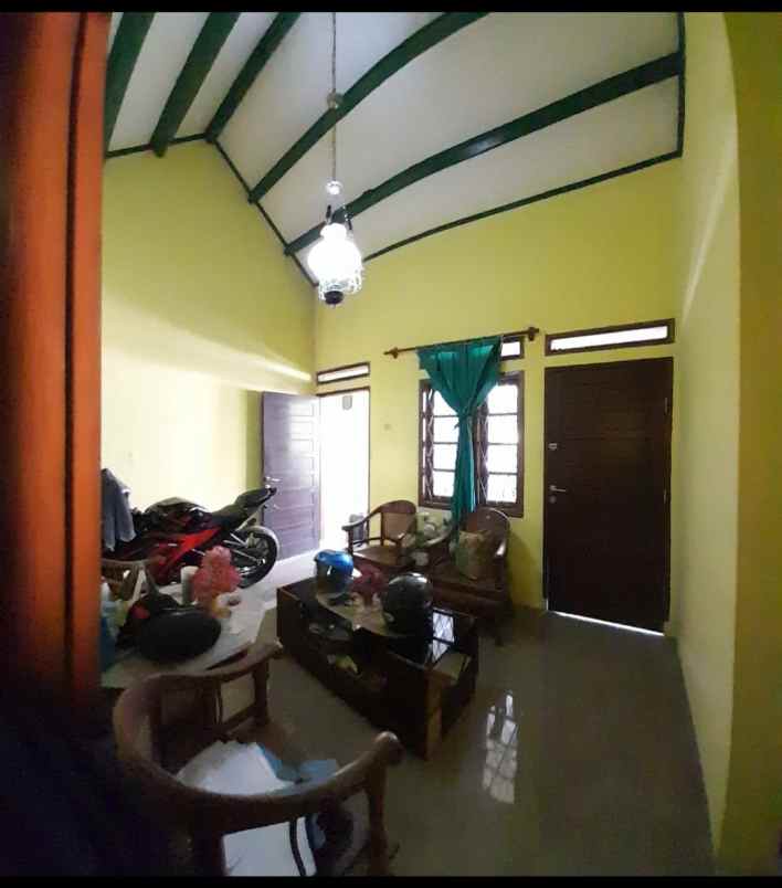 dijual rumah jl propelat margahayu raya