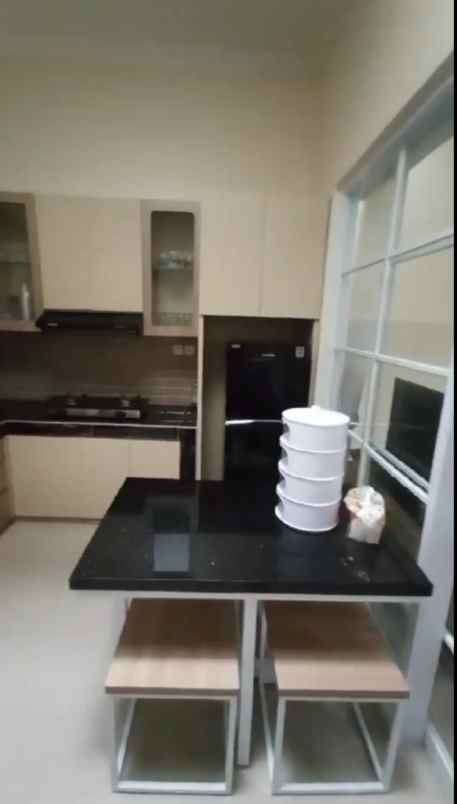 dijual rumah jl puri alam kencana