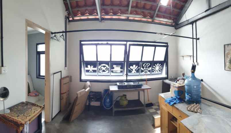 dijual rumah jl puri dago arcamanik