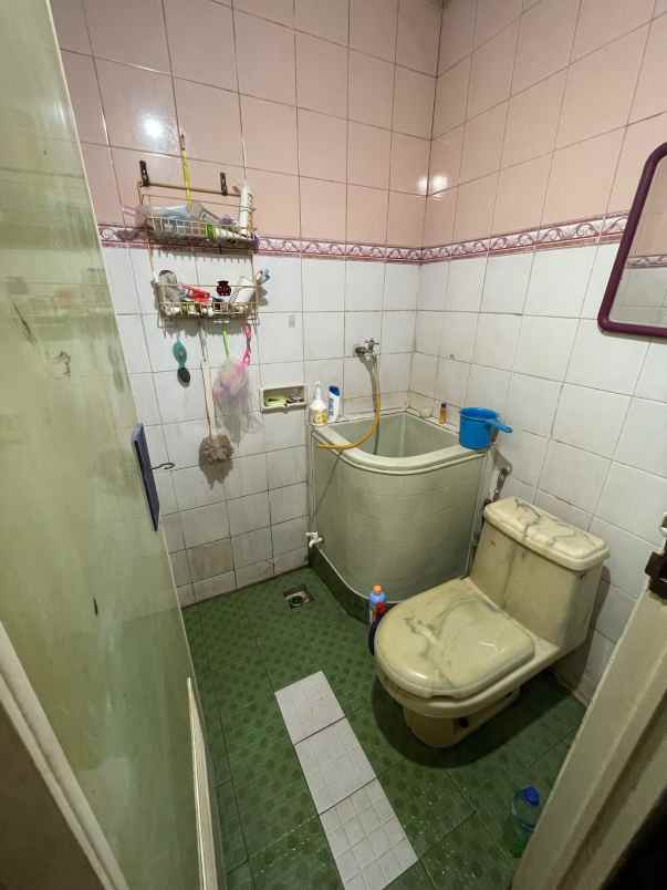 dijual rumah jl rajawali 6 blok dj6