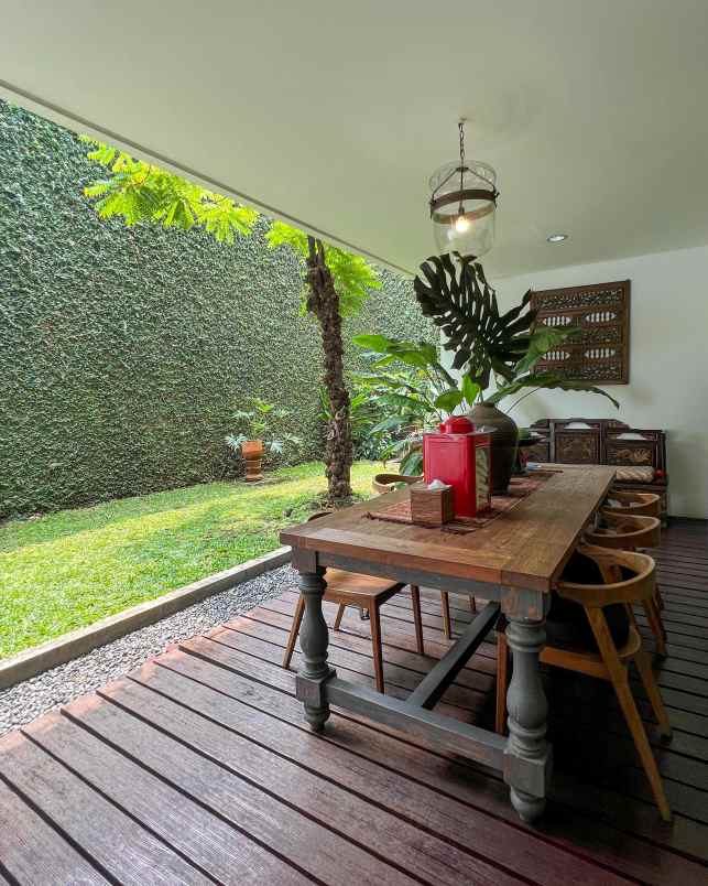 dijual rumah jl tirtayasa melawai