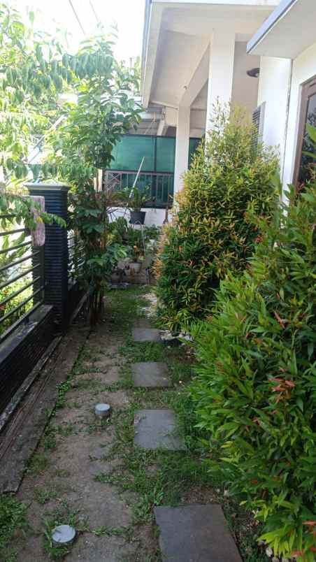 dijual rumah jl wates km 11