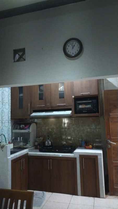 dijual rumah jl wates km 11