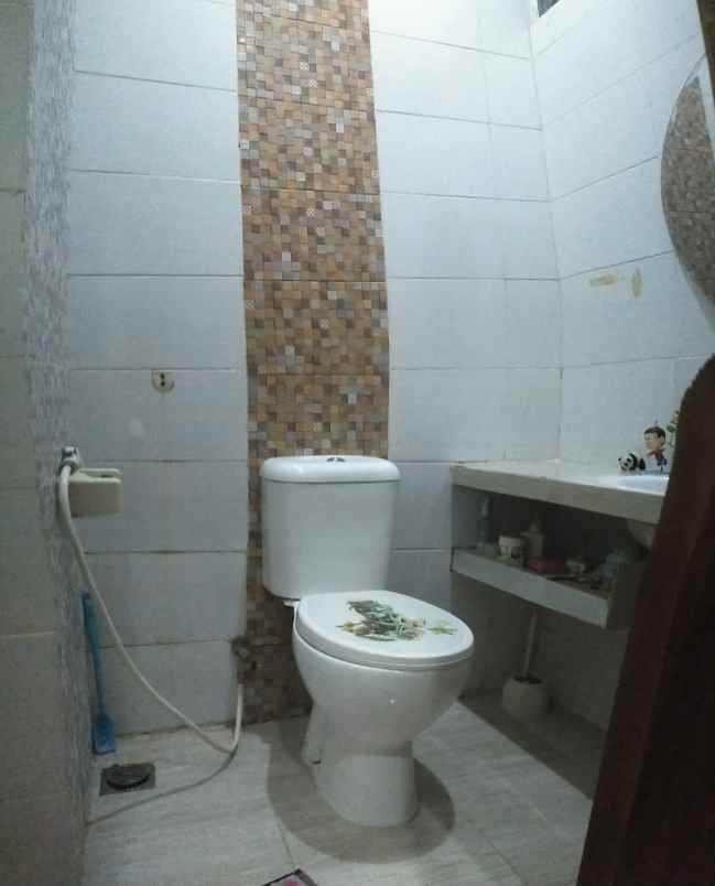 dijual rumah jl wates km 11