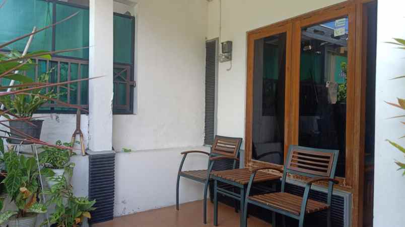dijual rumah jl wates km 11