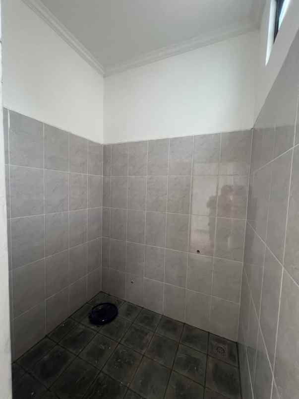 dijual rumah jl wibawa mukti jati asih