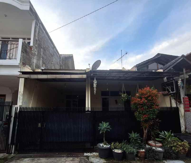 dijual rumah jlan jogyakarta antapani