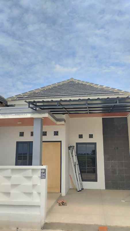 dijual rumah jln cikoneng bojongsoang