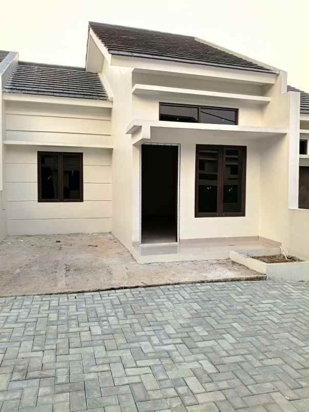 dijual rumah jln tabroni