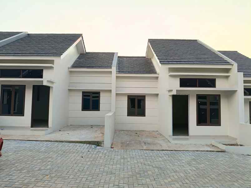 dijual rumah jln tabroni