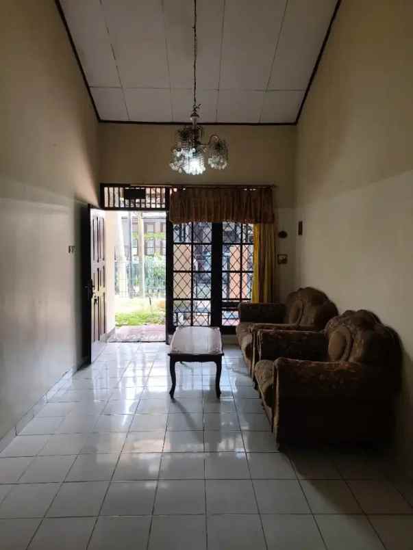 dijual rumah jurangmangu timur
