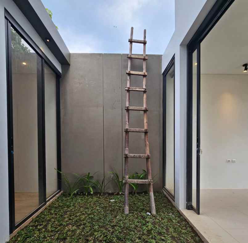 dijual rumah kaliurang km 10