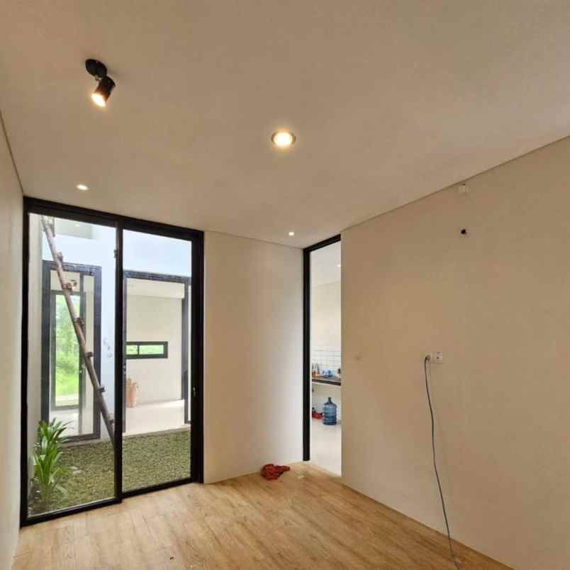 dijual rumah kaliurang km 10