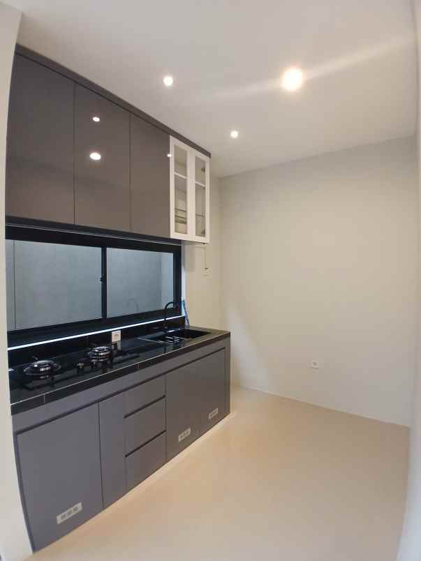 dijual rumah kaliurang km 14