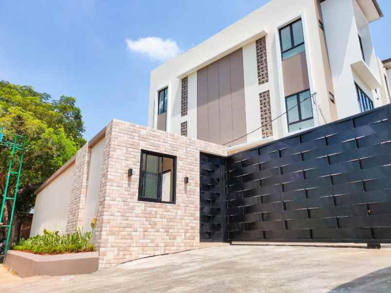 dijual rumah karawang