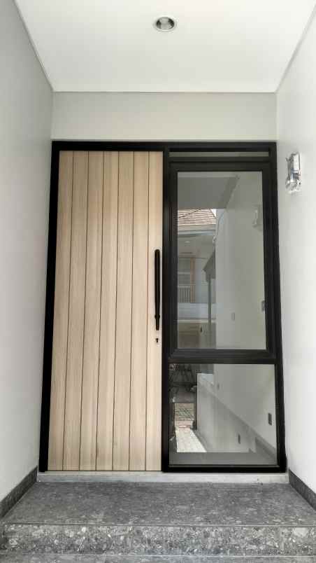 dijual rumah kel sukamiskin arcamanik