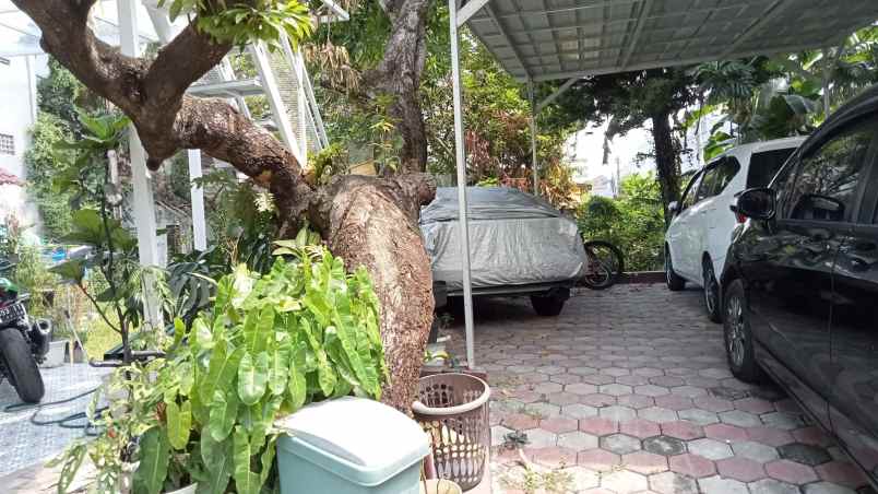 dijual rumah kembangan selatan jakarta