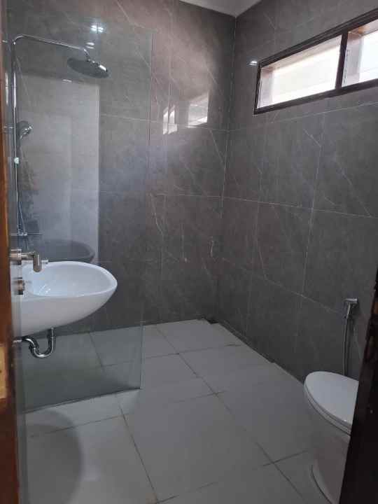 dijual rumah kertajaya indah