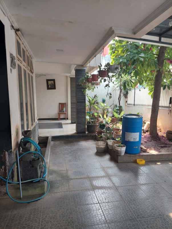 dijual rumah klender duren sawit