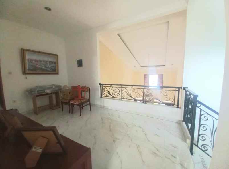 dijual rumah komplek abadi pondok bambu