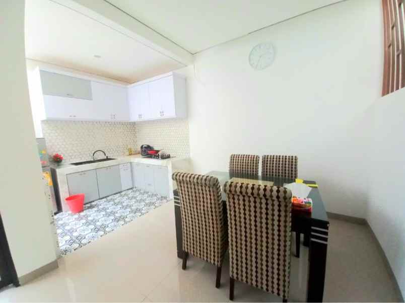 dijual rumah komplek abadi pondok bambu