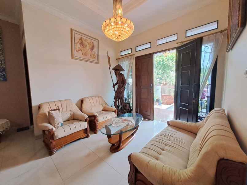 dijual rumah komplek billymoon duren sawit