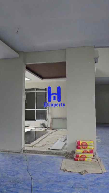 dijual rumah komplek citraland gama