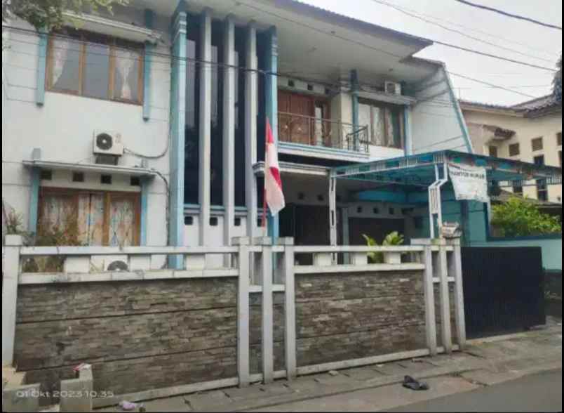 dijual rumah komplek duta kranji