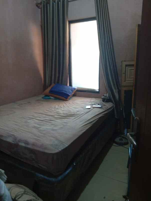 dijual rumah komplek grand imperial