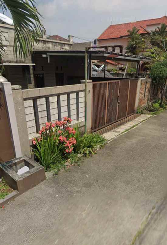 dijual rumah komplek kiarasari asri