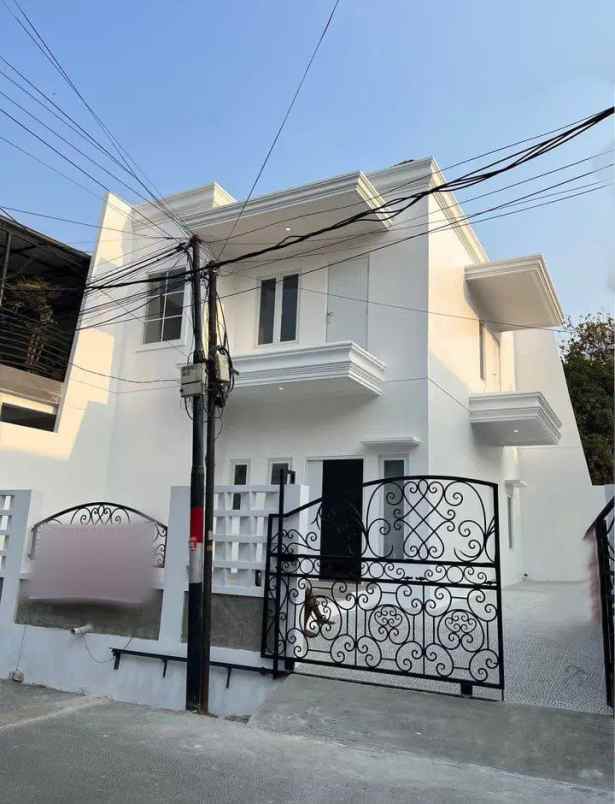 dijual rumah komplek pondok kelapa