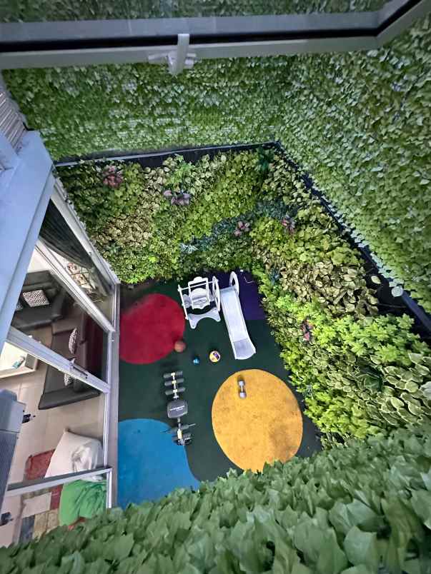 dijual rumah komplek taman buaran indah