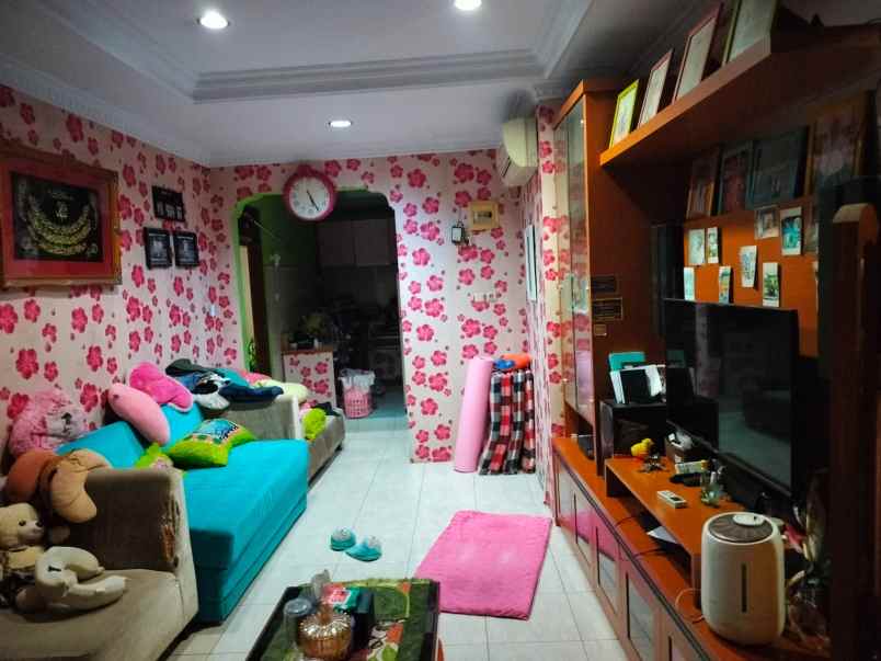 dijual rumah kp sumur klender