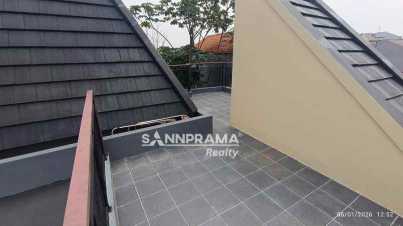 dijual rumah kukusa beji depok
