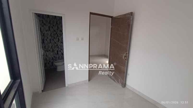 dijual rumah kukusa beji depok