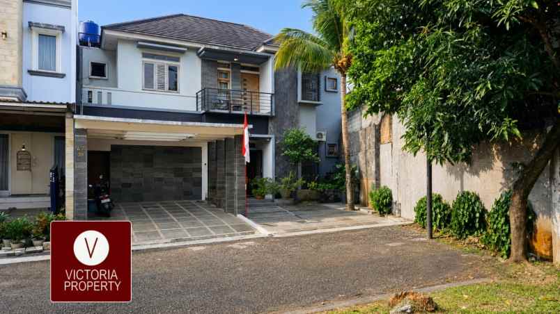 dijual rumah kuldesak di legenda wisata cibubur