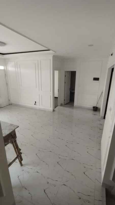 dijual rumah lavon ii cluster margonite