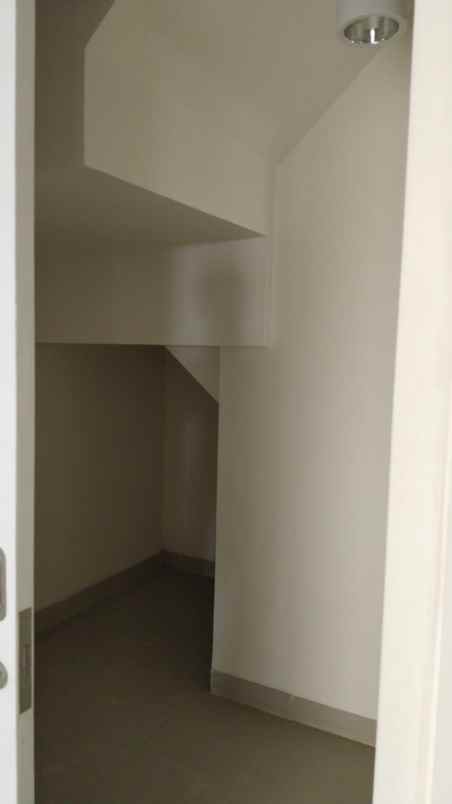 dijual rumah lavon ii cluster margonite