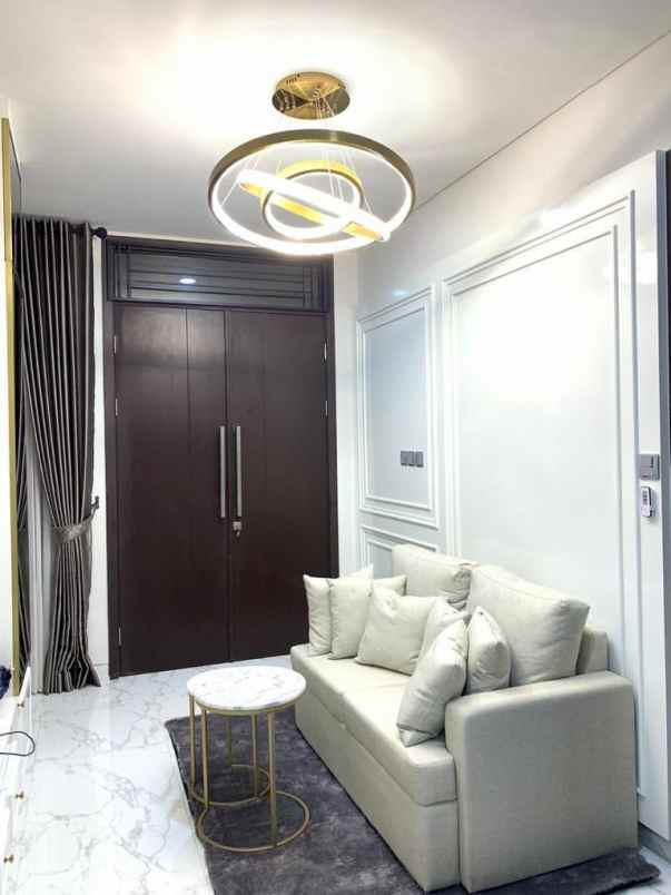 dijual rumah lavon swancity jl suvarna