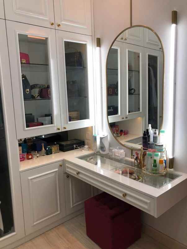 dijual rumah lavon swancity jl suvarna