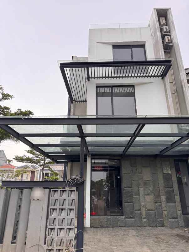 dijual rumah layar permai pantai indah