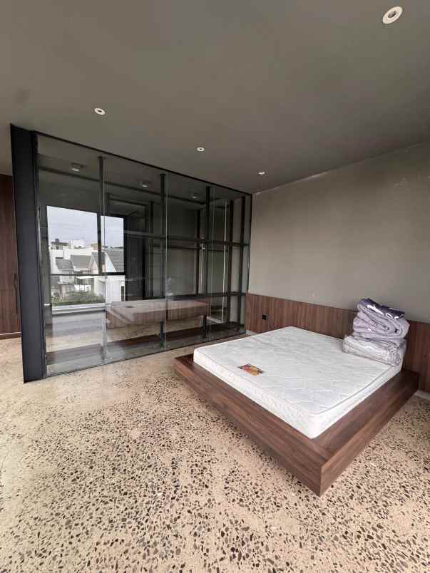 dijual rumah layar permai pantai indah