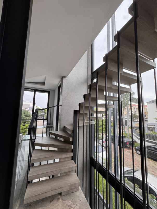 dijual rumah layar permai pantai indah