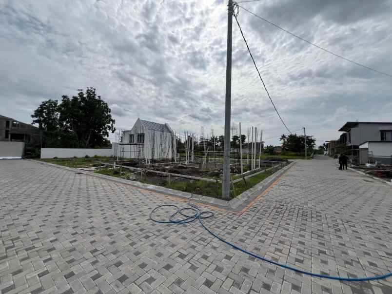 dijual rumah maguwo