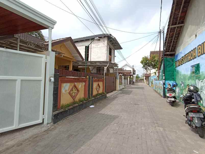 dijual rumah maguwoharjo